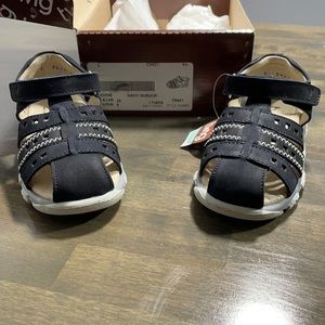 NWT Twig Boys Eddie Navy Nubuck Size EUR 25